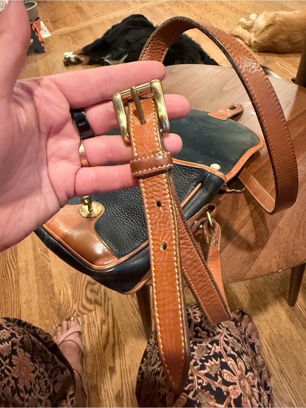 Vintage Dooney & Bourke Black and Brown Pebbled Leather Crossbody - Picture 9 of 11